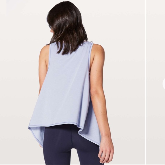 COPY - Lululemon Watch me Flip Tank - Picture 3 of 7
